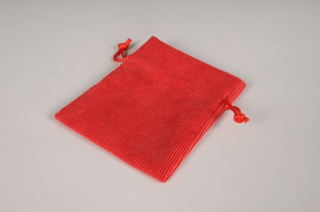 Paquet de 10 sacs en velours rouge 9x12cm