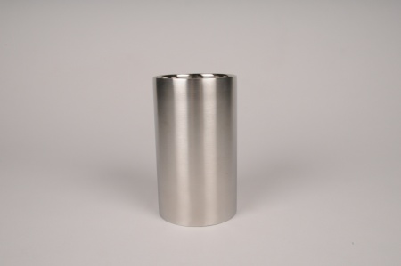 Bougeoir cylindre métal argent D8.5cm H15cm