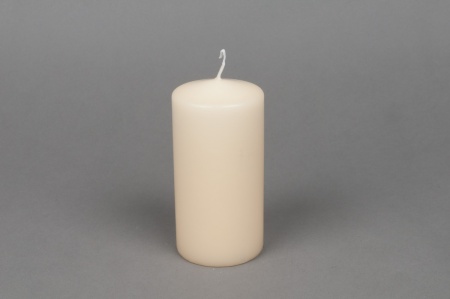 Boîte de 16 bougies cylindres ivoire D6cm H12cm