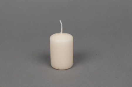 Boîte de 24 bougies cylindres ivoire D4cm H6cm