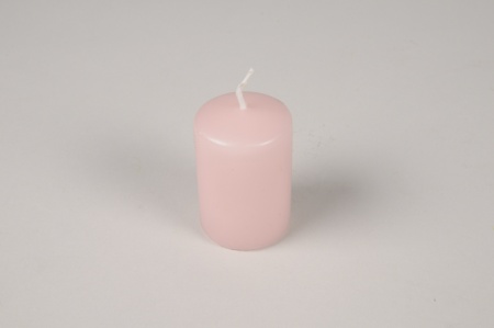 Boîte de 24 bougies cylindres rose clair D4cm H6cm