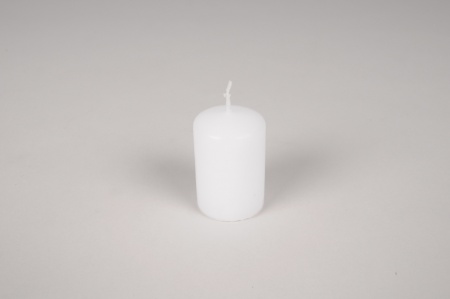 Boîte de 24 bougies cylindres blanches D4cm H6cm