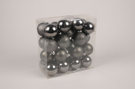 Boîte de 32 boules en plastique gris D6cm