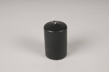 Boîte de 24 bougies cylindres noires D5cm H8cm