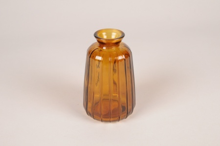 Vase bouteille en verre ambre D6.5cm H11cm