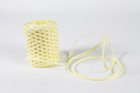 Bobine de raphia synthétique jaune clair 200m